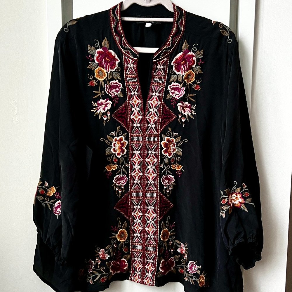 JOHNNY WAS Embroidered Tunic * 100% SILK * Black * Long Sleeves * Size XXL